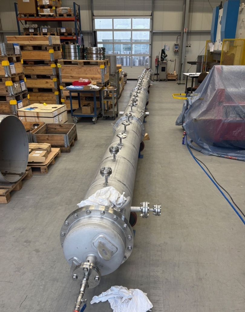 14 Meter Edelstahl-Kolonne nach DN400 14 Meter Edelstahl-Kolonne nach DN400